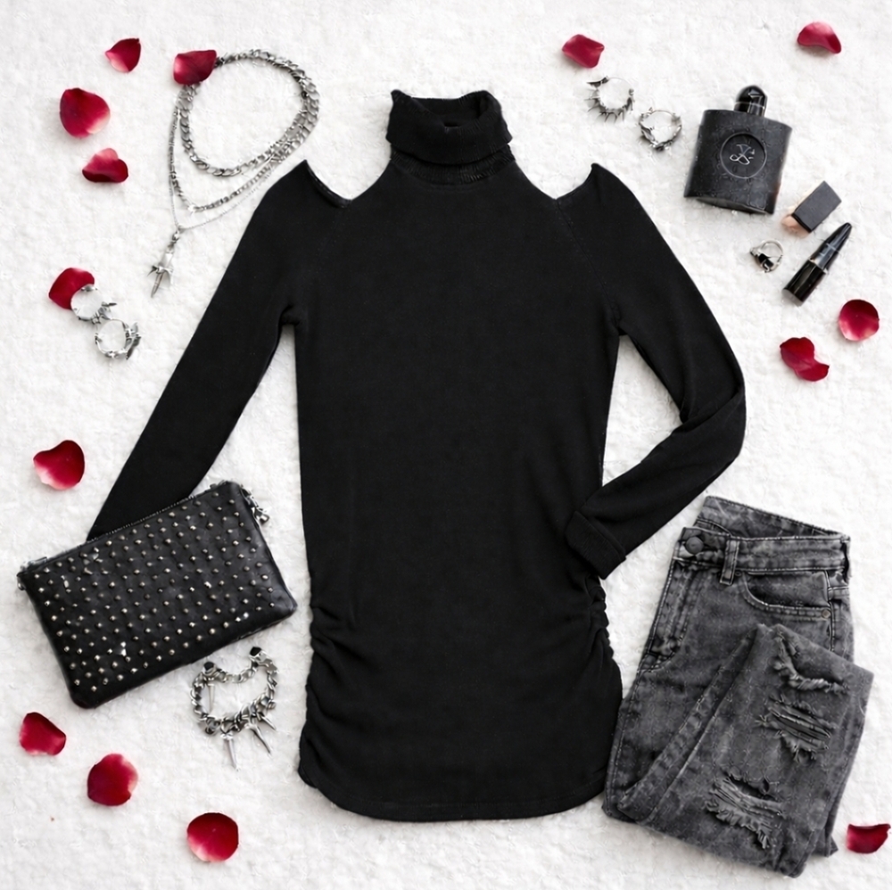 Mandee | Black Cold-Shoulder Turtleneck Top | Ruched Sides Stretch | Size M/L